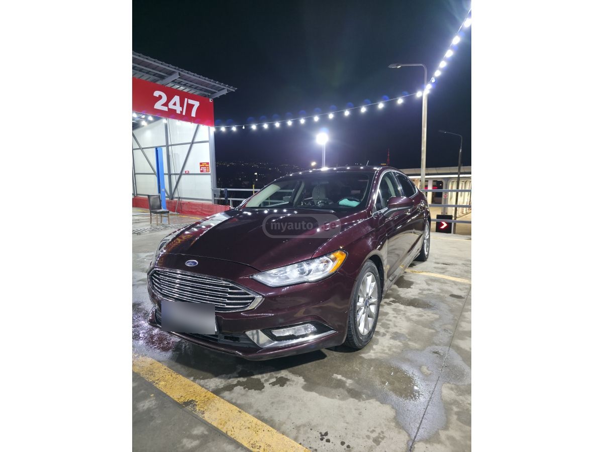 Ford Fusion - фото 1
