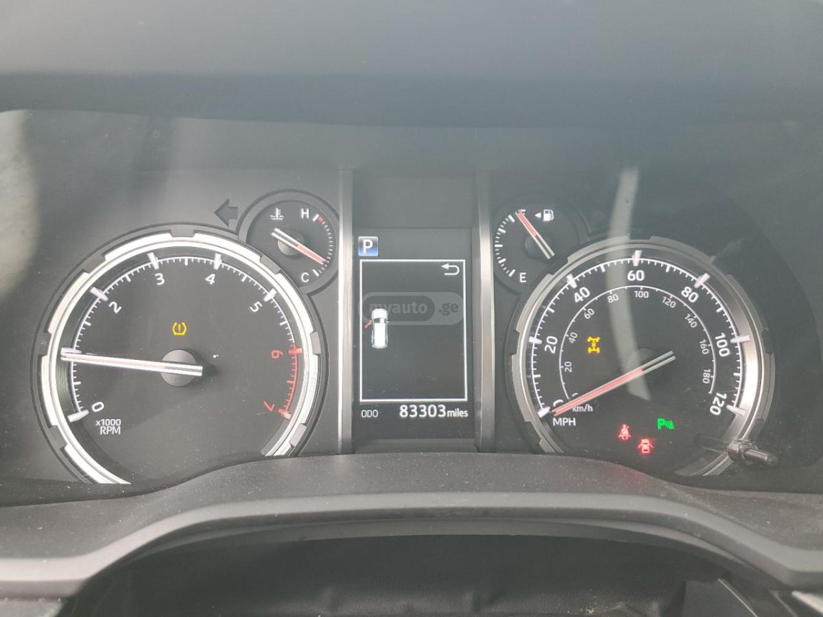 Toyota 4 Runner - фото 9