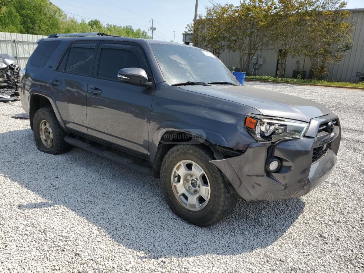 Toyota 4 Runner - фото 4