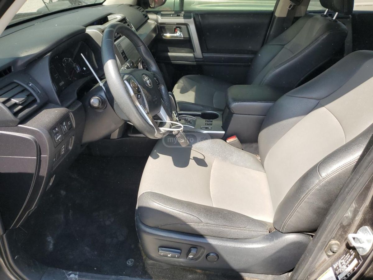 Toyota 4 Runner - фото 7