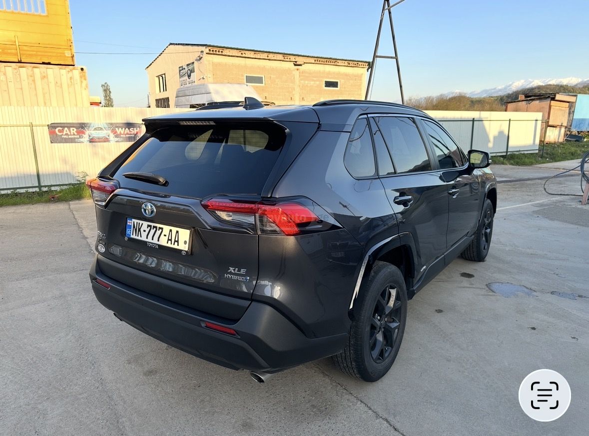 Toyota RAV 4 - фото 4