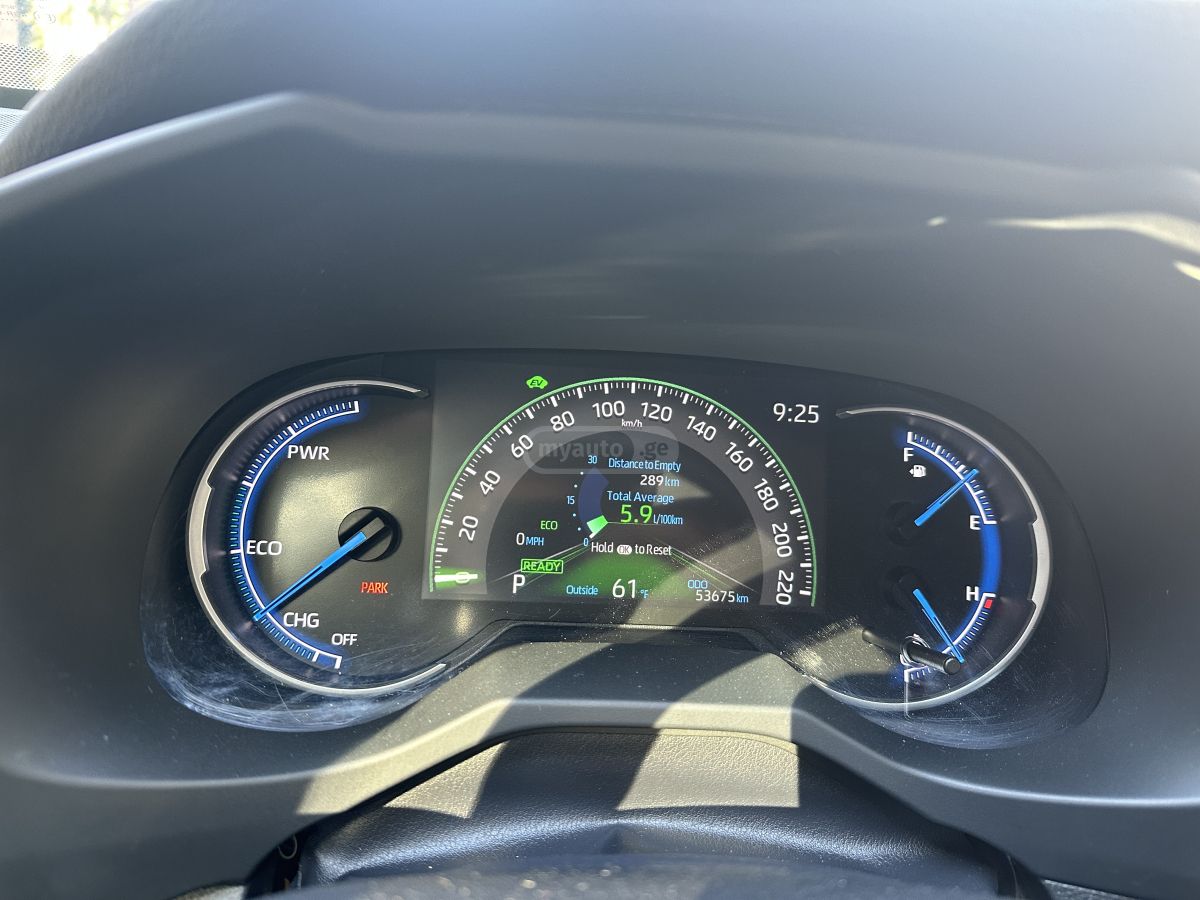 Toyota RAV 4 - фото 9