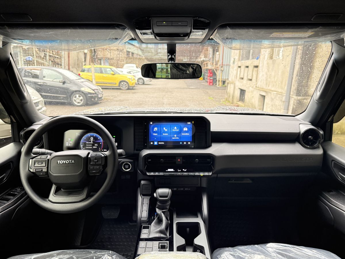 Toyota Land Cruiser Prado 2025 — миниатюра 11