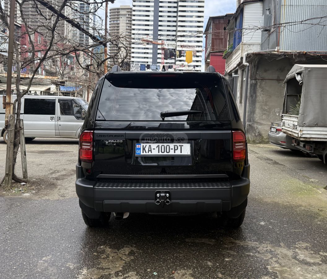 Toyota Land Cruiser Prado 2025 — миниатюра 6