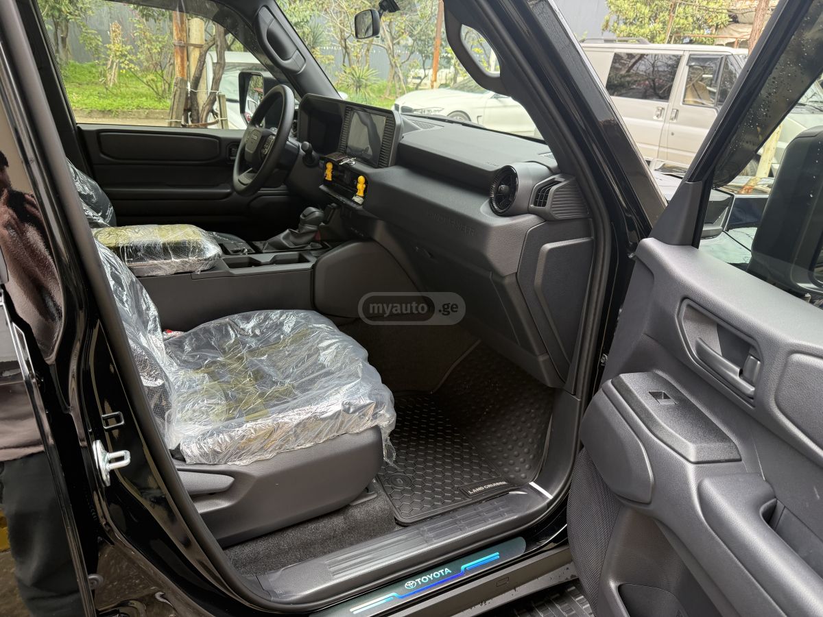 Toyota Land Cruiser Prado 2025 — миниатюра 8