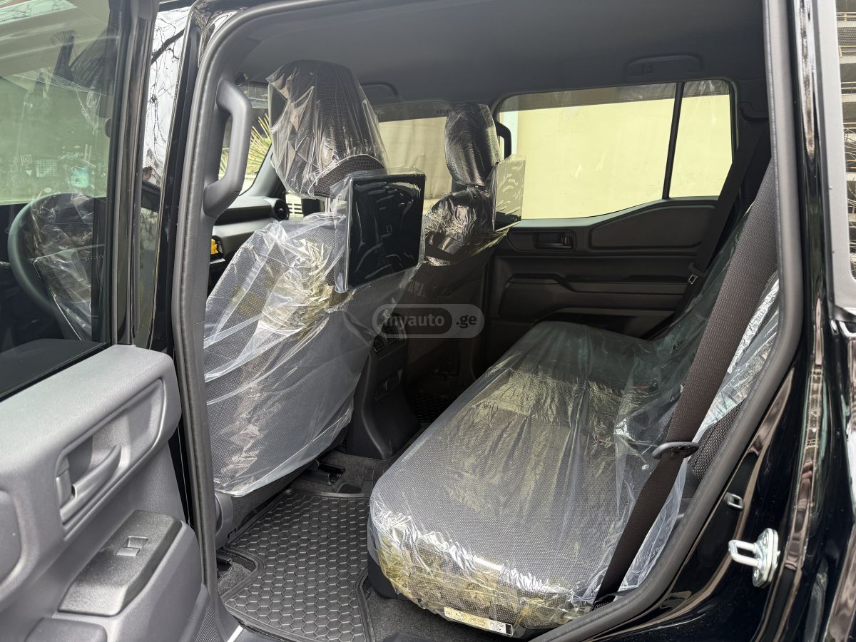 Toyota Land Cruiser Prado 2025 — миниатюра 9