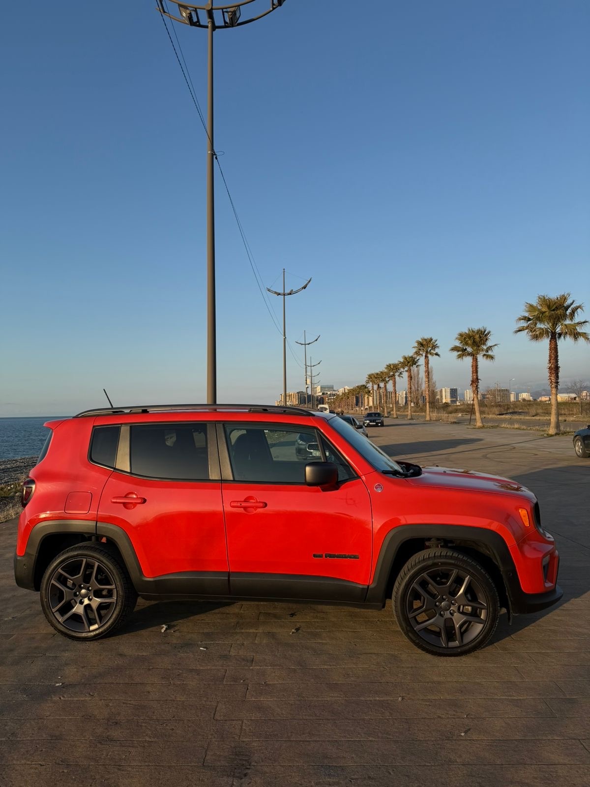 Jeep Renegade - фото 10