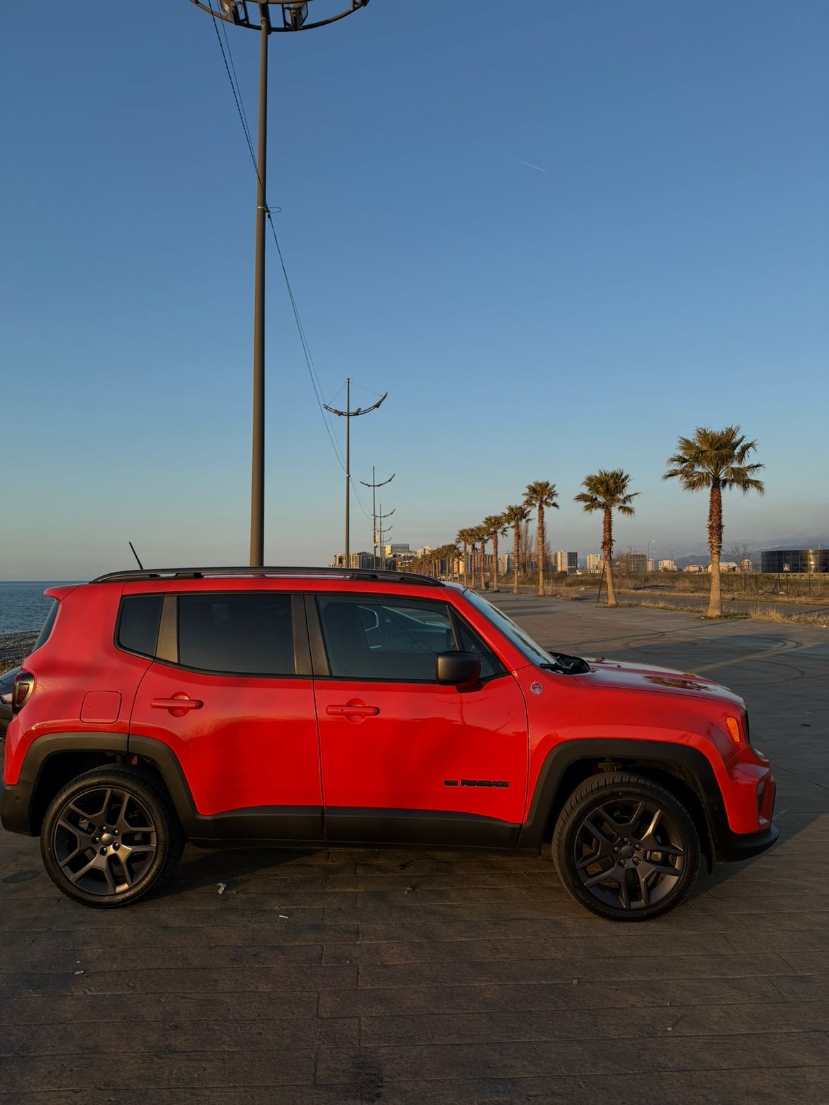 Jeep Renegade - фото 4