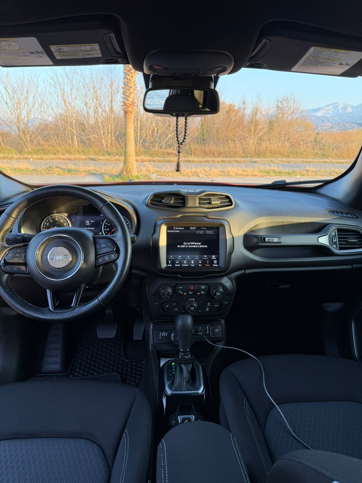 Jeep Renegade - фото 6