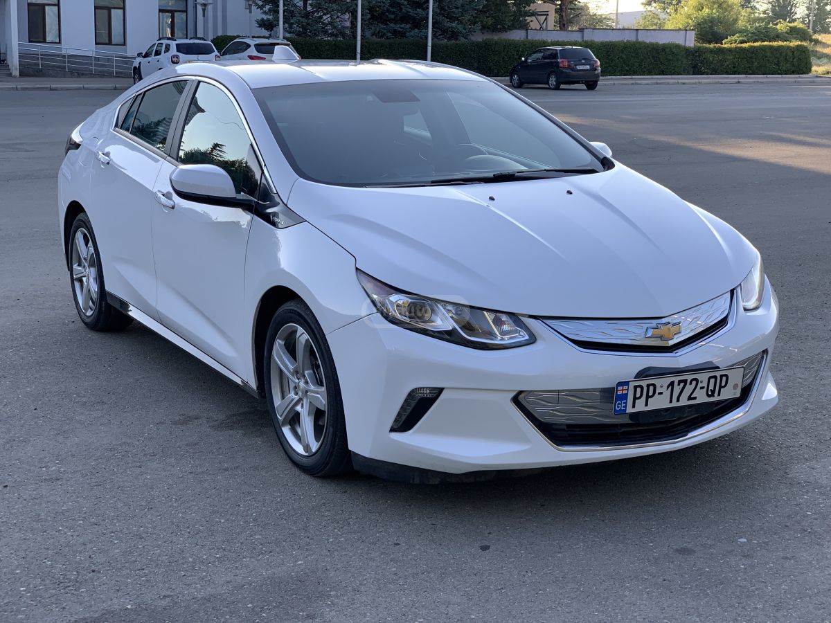 Chevrolet Volt - фото 1