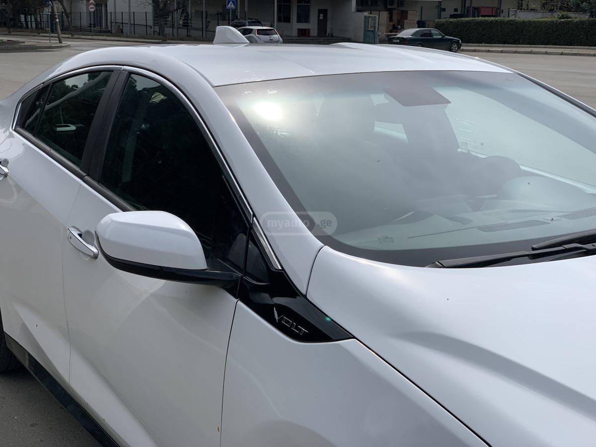 Chevrolet Volt - фото 4