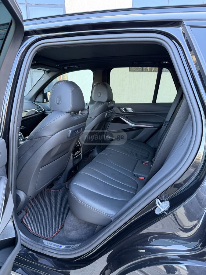 BMW X5 - фото 11