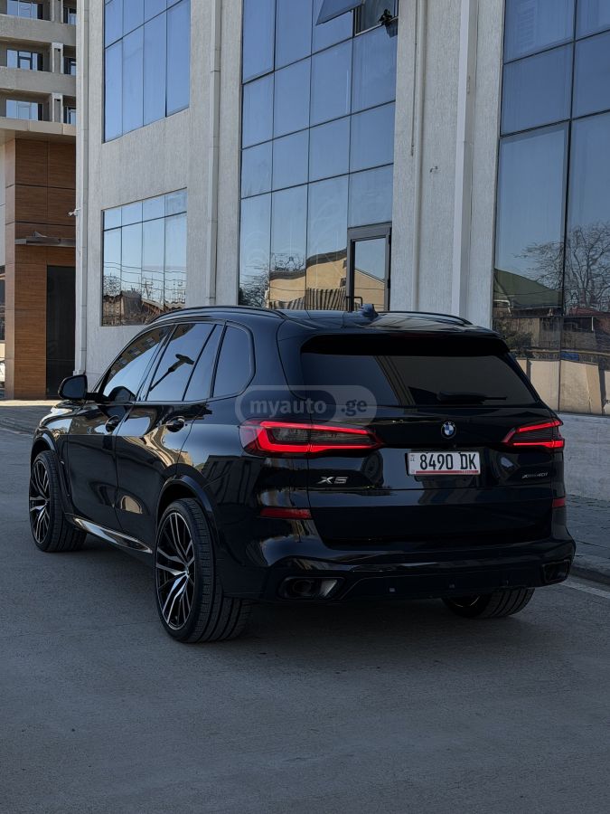 BMW X5 - фото 6