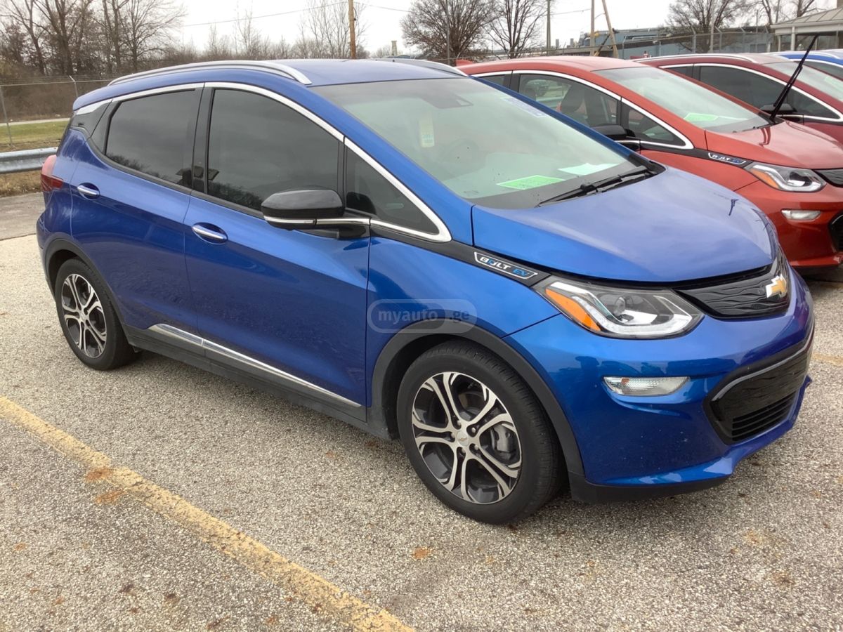 Chevrolet Bolt EV - фото 1