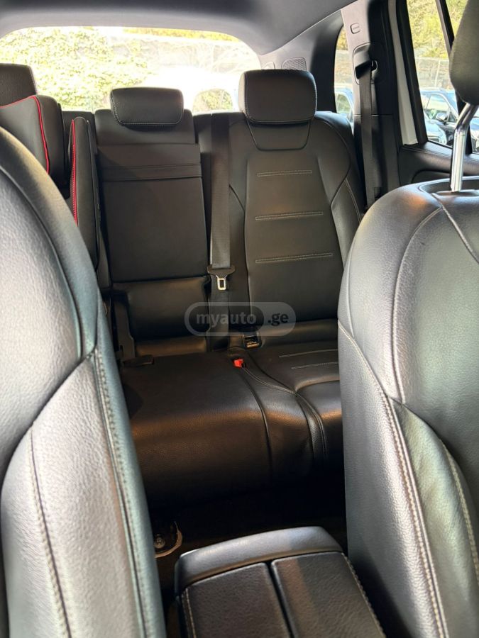 Mercedes-Benz GLB 250 - фото 3