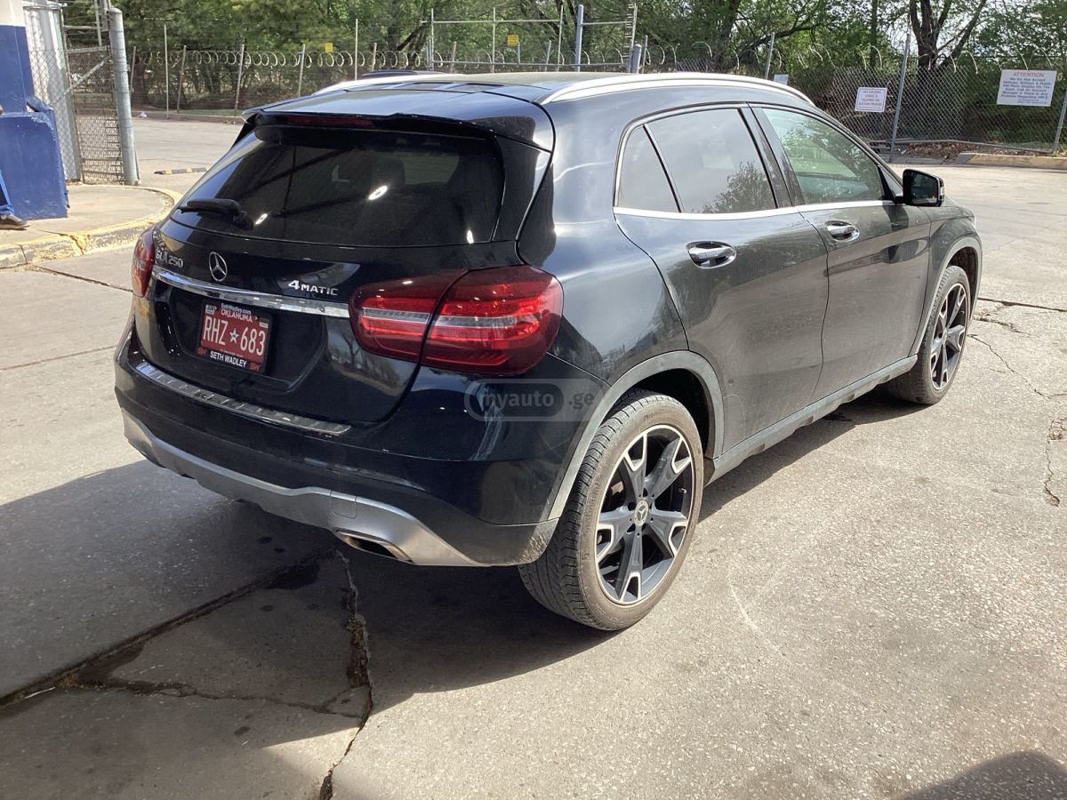 Mercedes-Benz GLA 250 - фото 5