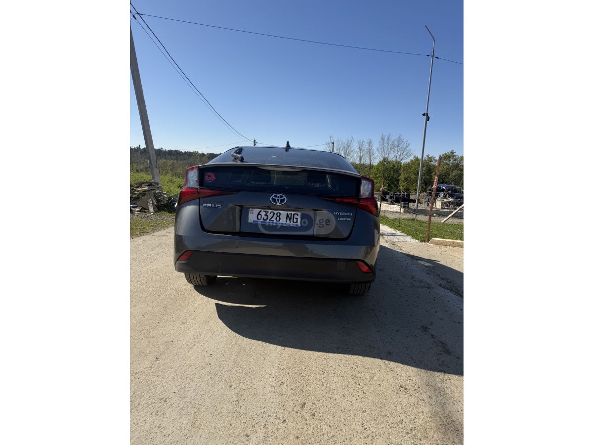 Toyota Prius - фото 4