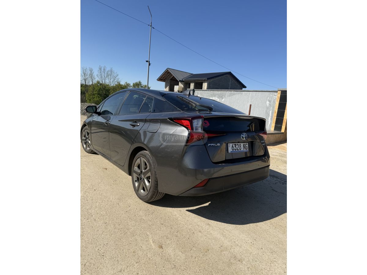 Toyota Prius - фото 5