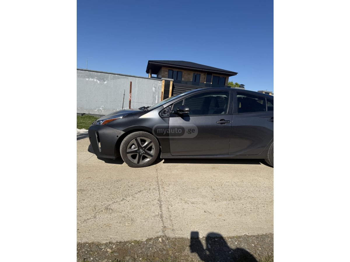 Toyota Prius - фото 6