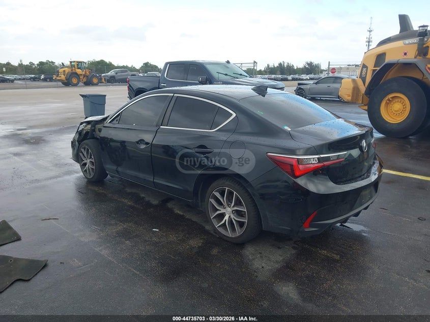 Acura ILX - фото 3