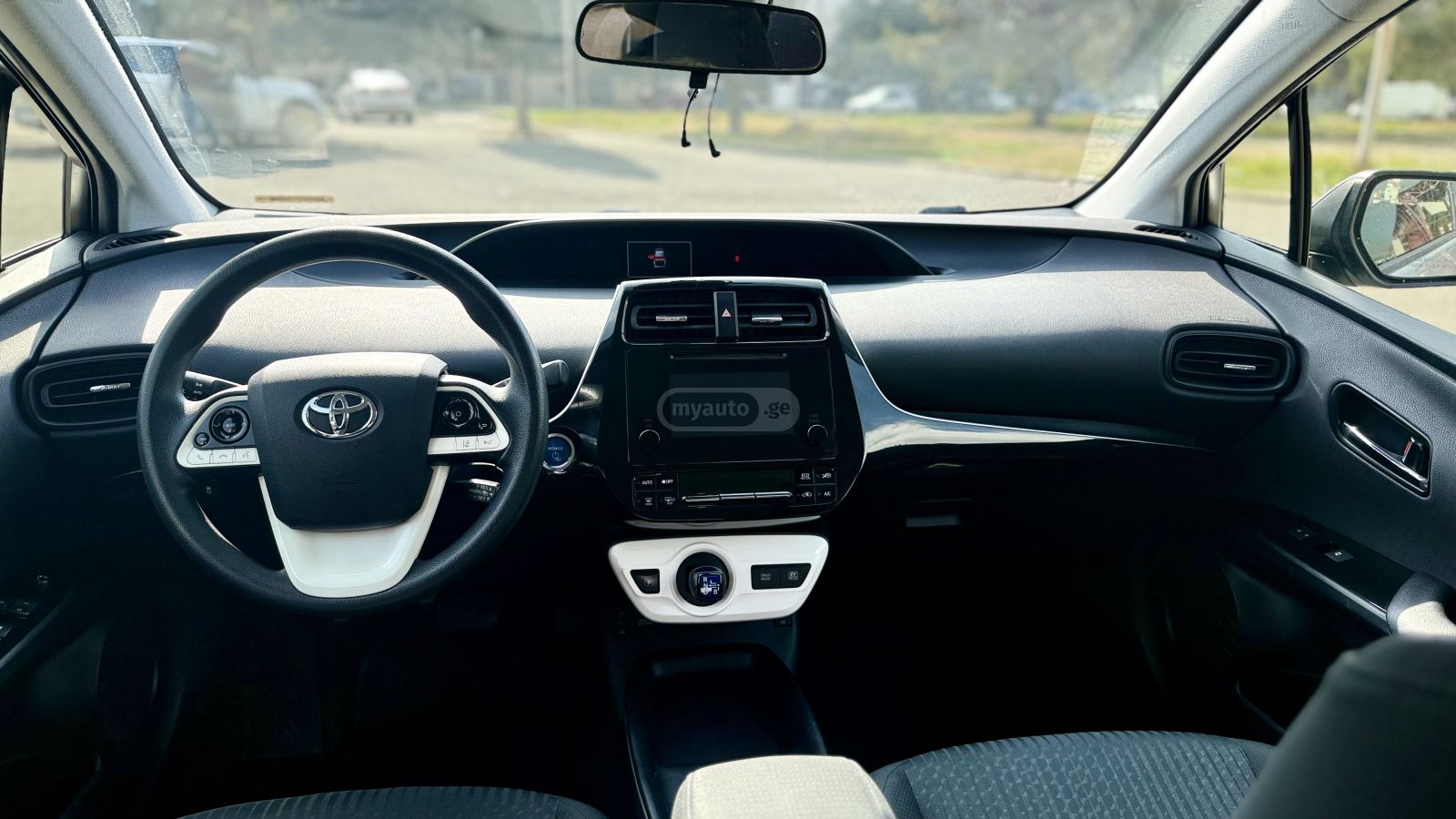 Toyota Prius - фото 5