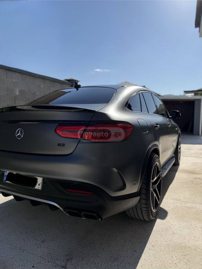 Mercedes-Benz GLE 43 AMG - фото 11
