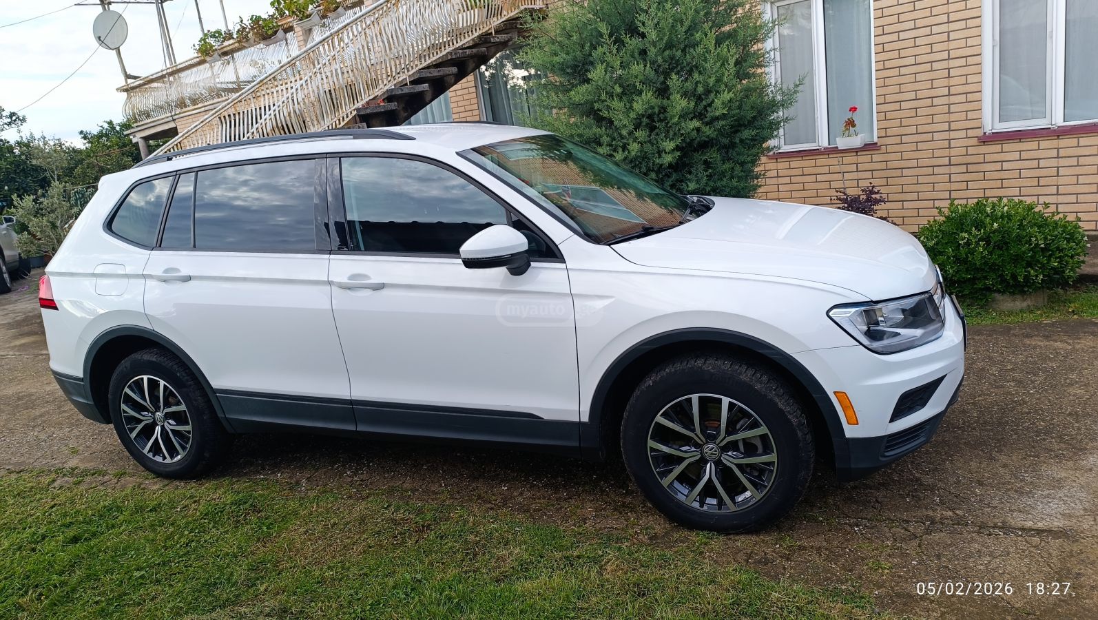 Volkswagen Tiguan - фото 3