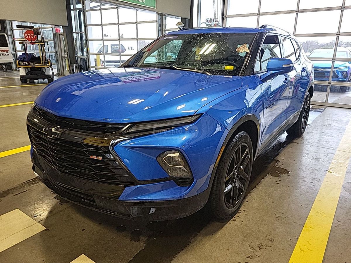 Chevrolet Blazer - фото 1