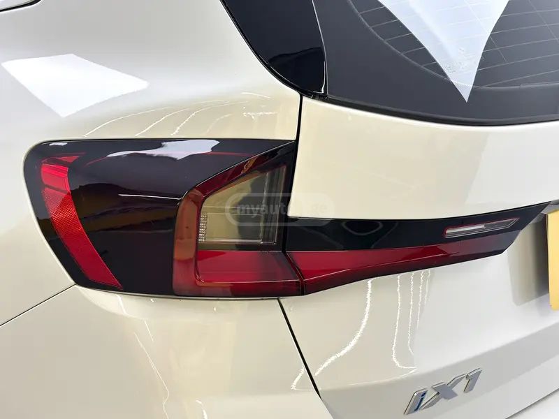 BMW iX1 2024 — миниатюра 10