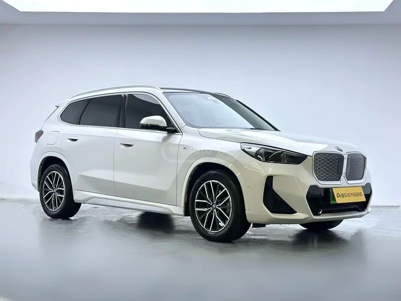 BMW iX1 2024 — миниатюра 3