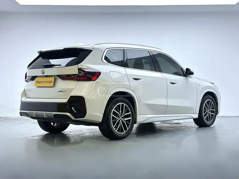 BMW iX1 2024 — миниатюра 7