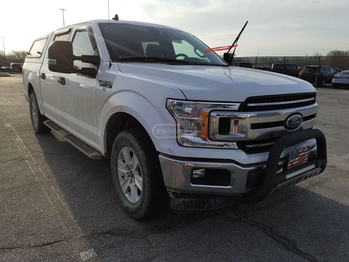 Ford F150 - фото 1