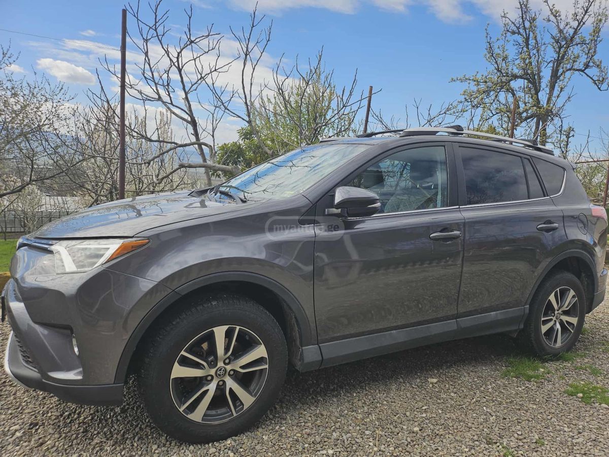 Toyota RAV 4 - фото 5