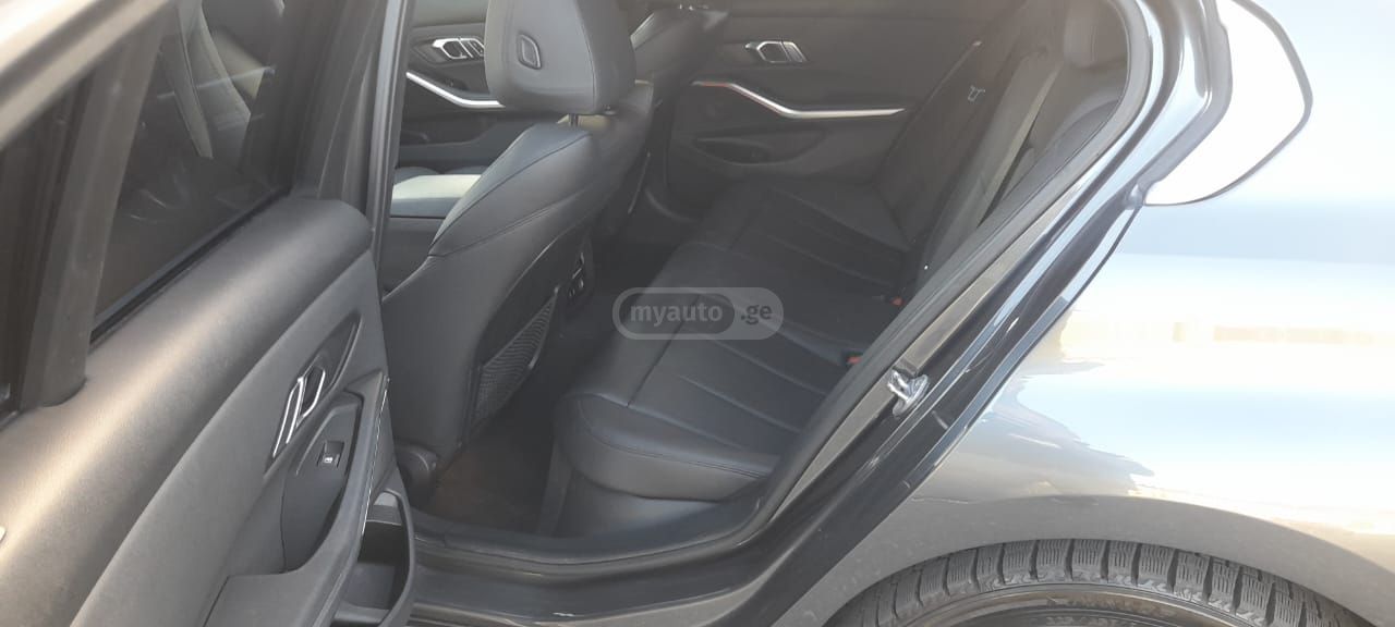 BMW 330 - фото 12