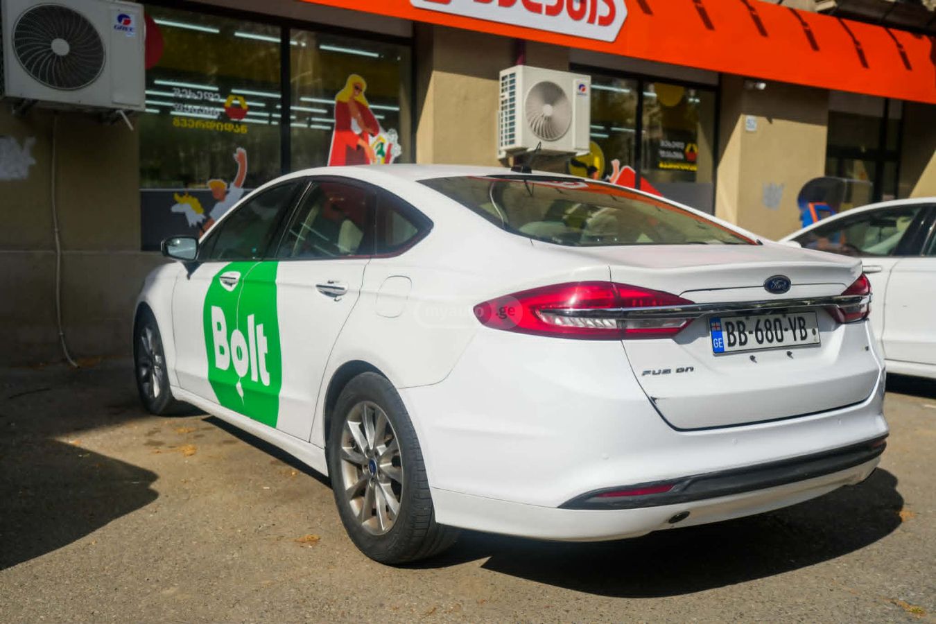 Ford Fusion - фото 3