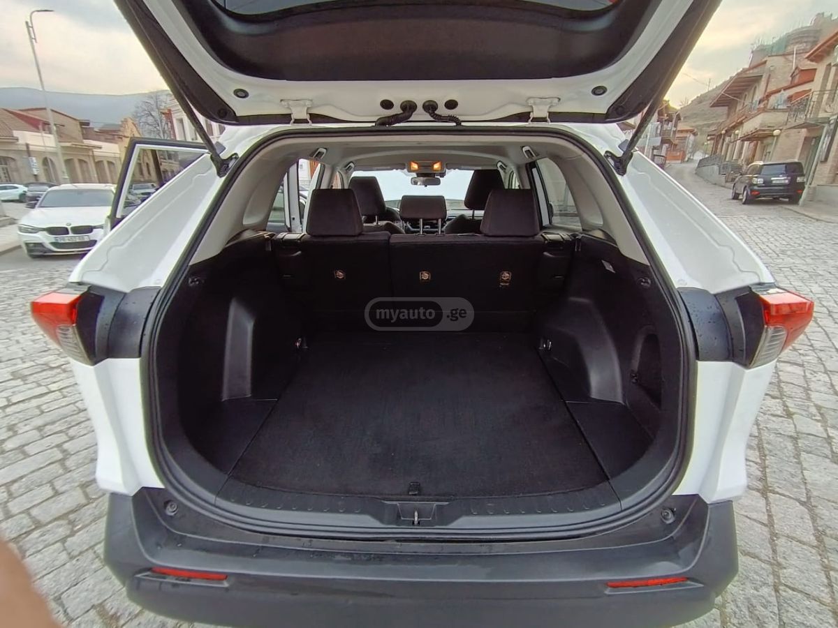 Toyota RAV 4 - фото 11