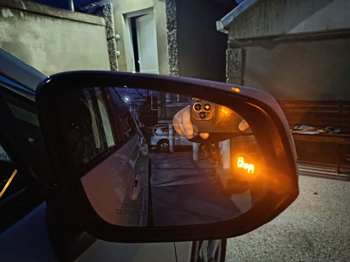 Toyota RAV 4 - фото 13