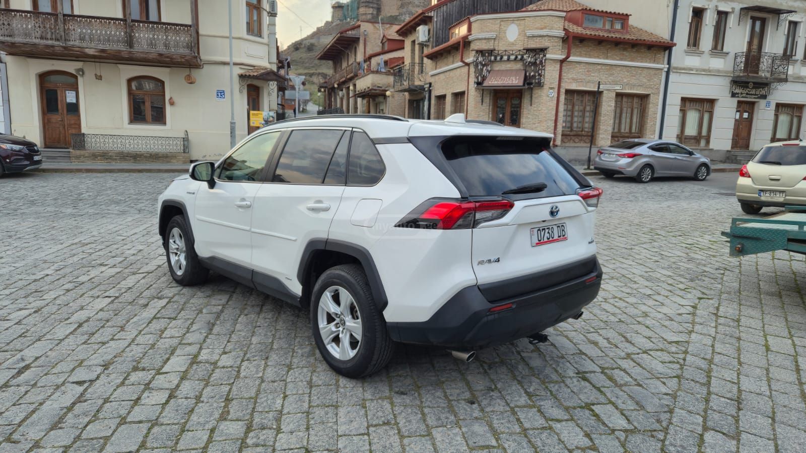 Toyota RAV 4 - фото 4