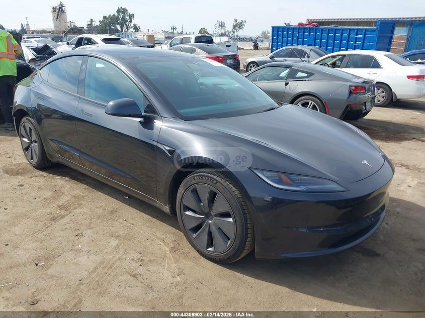 Tesla Model 3 2025 — миниатюра 1