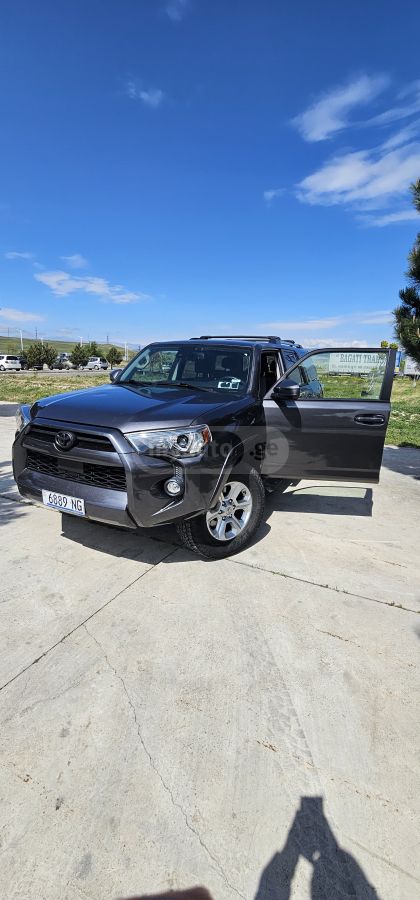Toyota 4Runner - фото 1
