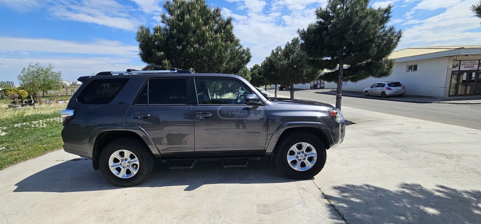 Toyota 4Runner - фото 10