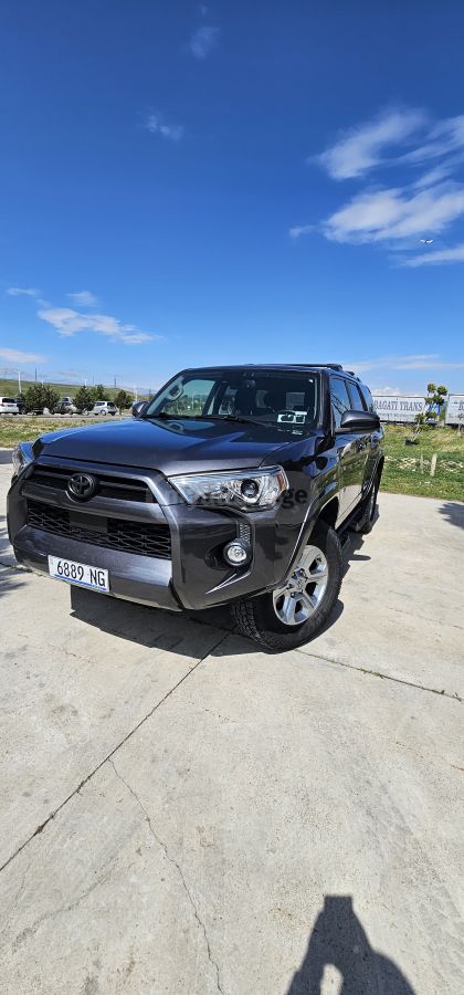 Toyota 4Runner - фото 2