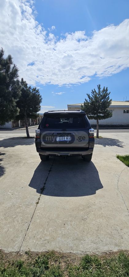Toyota 4Runner - фото 5