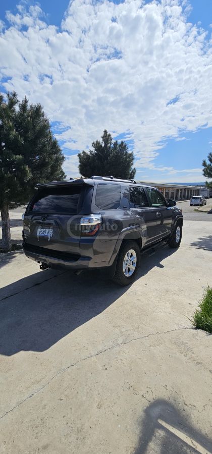Toyota 4Runner - фото 6