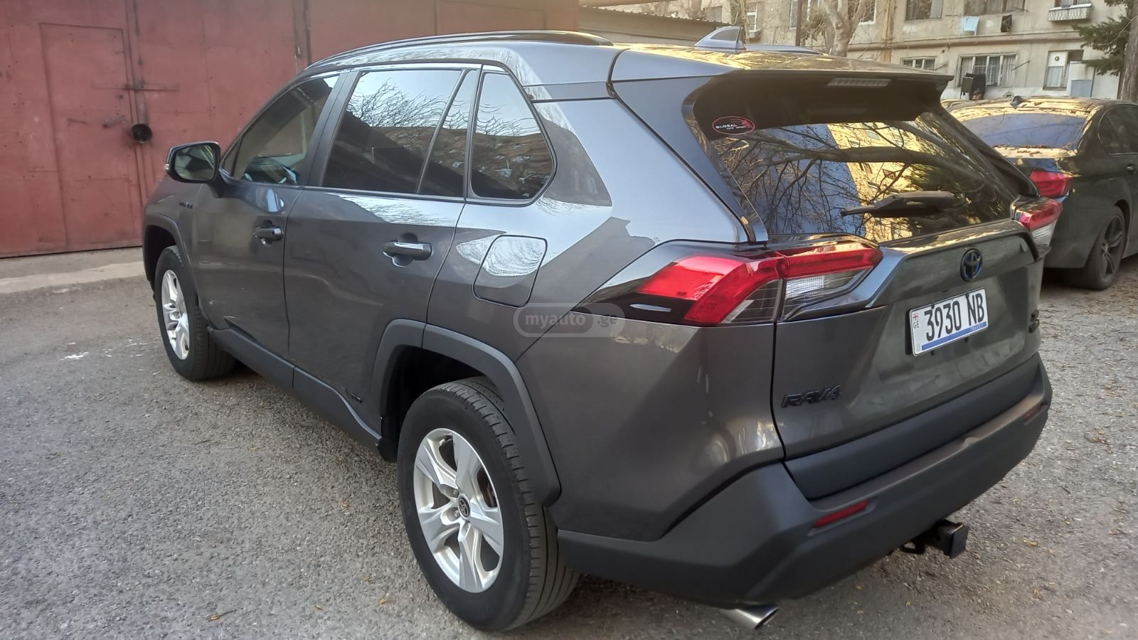 Toyota RAV 4 - фото 3