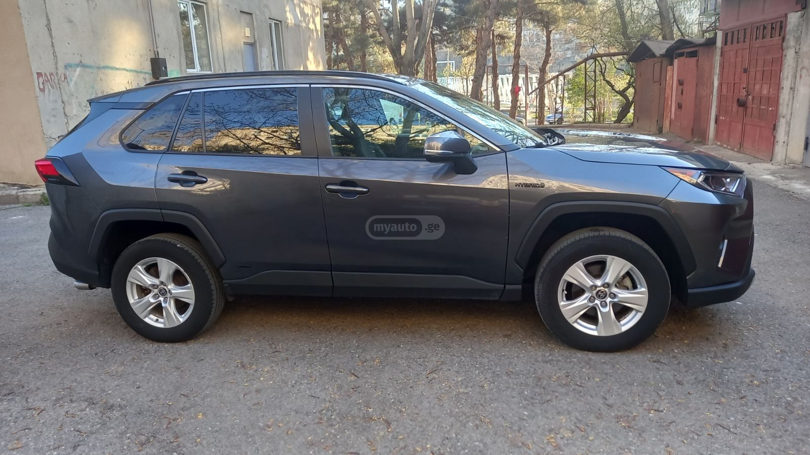 Toyota RAV 4 - фото 6