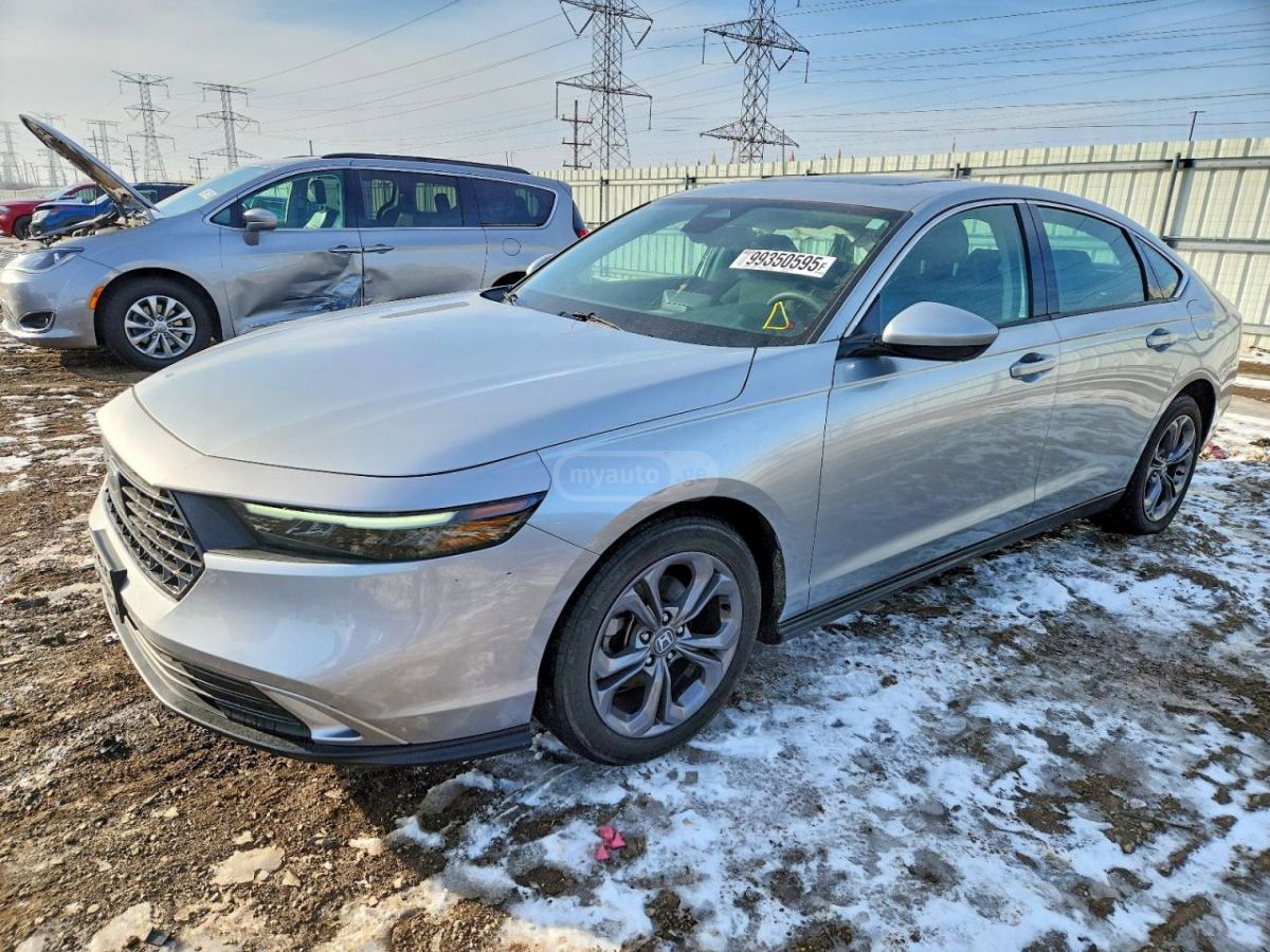 Honda Accord - фото 1