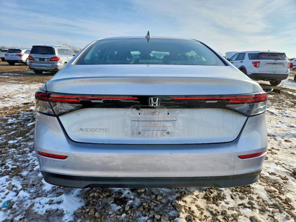 Honda Accord - фото 6