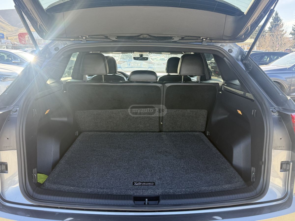 Volkswagen Atlas 2023 — миниатюра 10