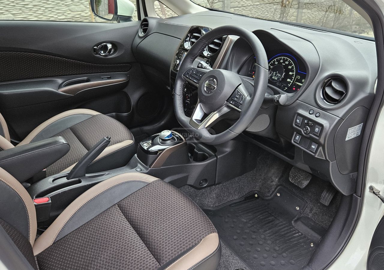 Nissan Note - фото 9